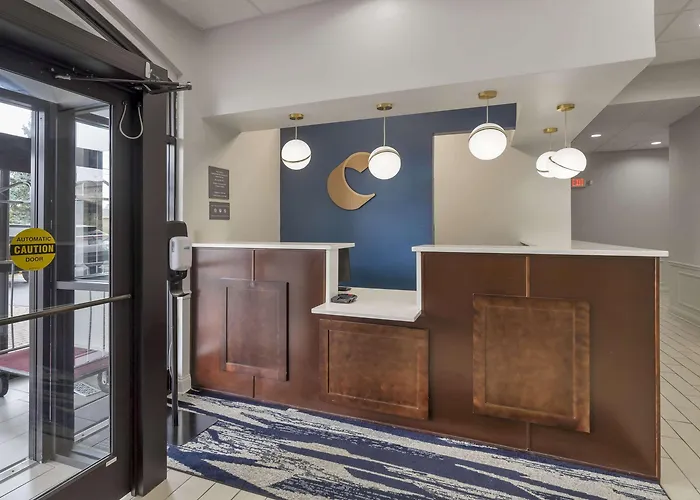 Hotel Comfort & Mundelein-vernon Hills 4*