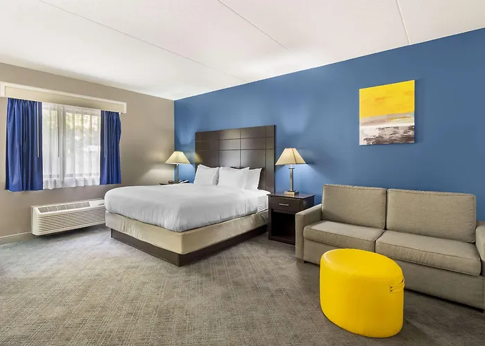 Hotel Comfort & Mundelein-vernon Hills 4*