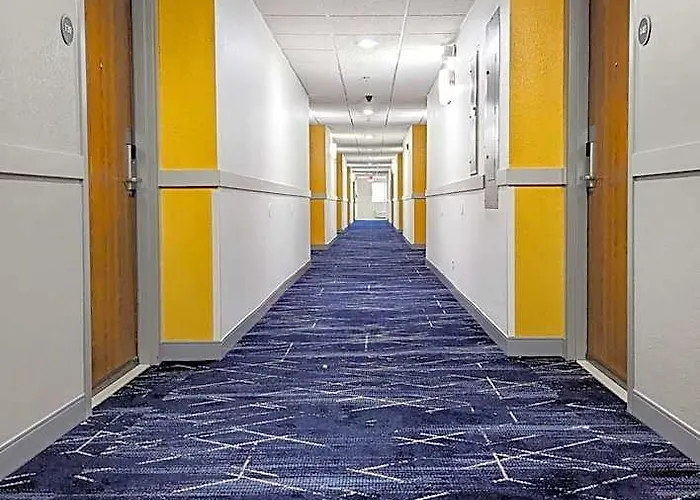Hotel Comfort & Mundelein-vernon Hills