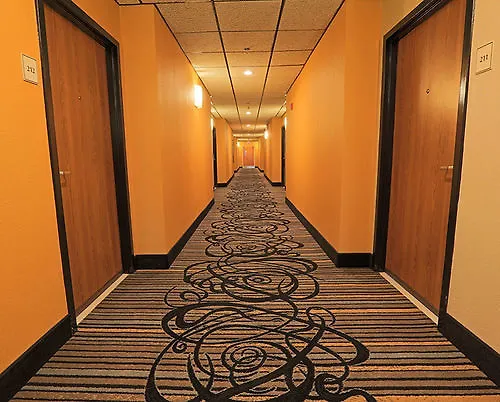 Hotel Comfort & Mundelein-vernon Hills 4*